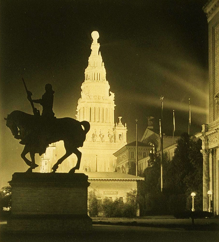 Solon Borglum's The Pioneer, at the entrance to the Court of Flowers