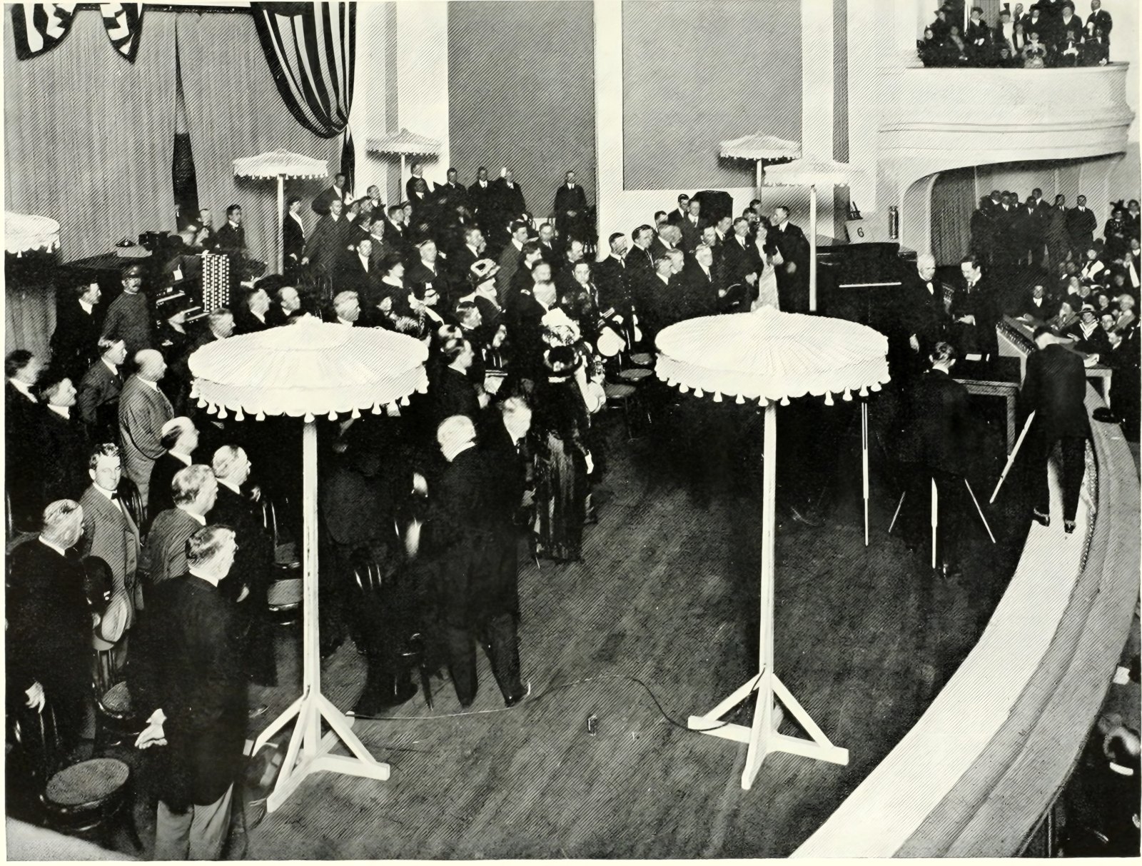Edison receiving the Exposition medal in Festival Hall, October 21, 1915