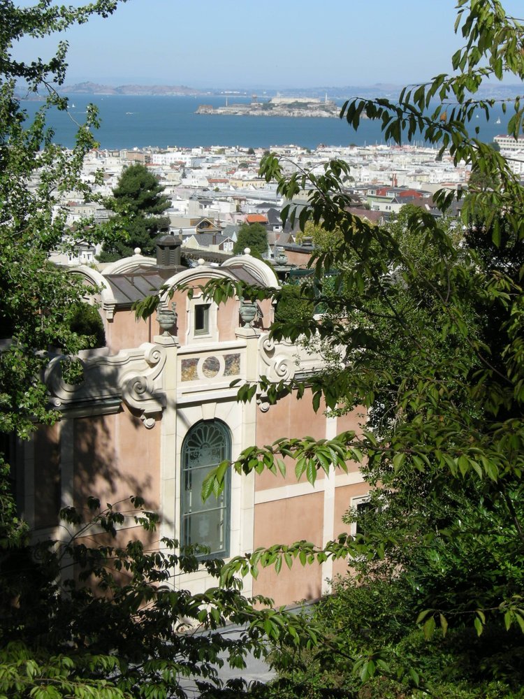 Top of the Lyon Street Steps, today