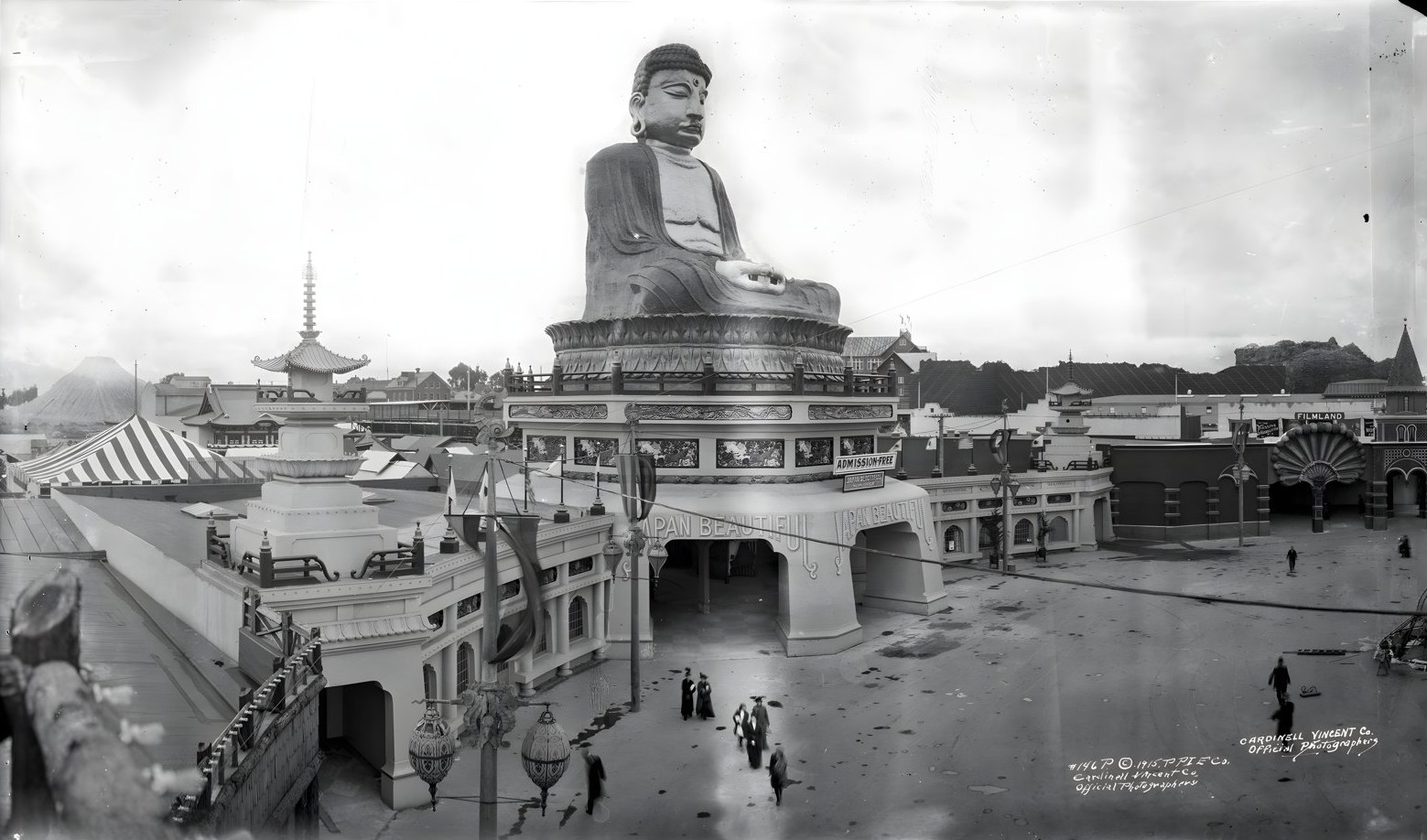 Entrance to Japan Beautiful with the giant Buddha, which the Blue Book called a reproduction of the Daibutsu