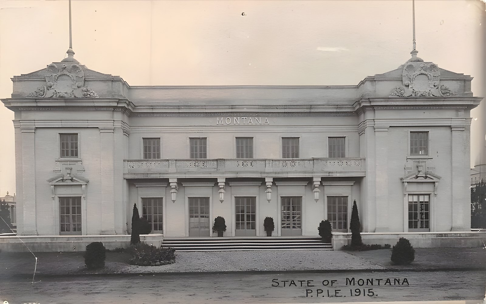 Photo postcard 'State of Montana P.P.I.E. 1915'