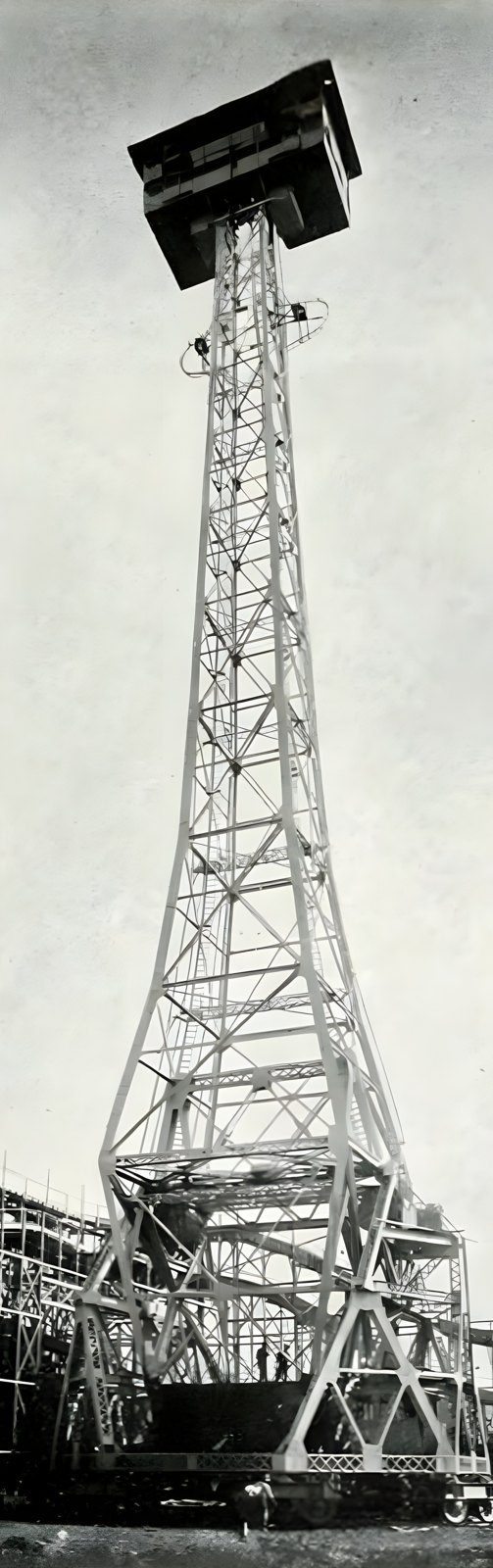 The Aeroscope, the Zone's sky ride, on its bascule arm