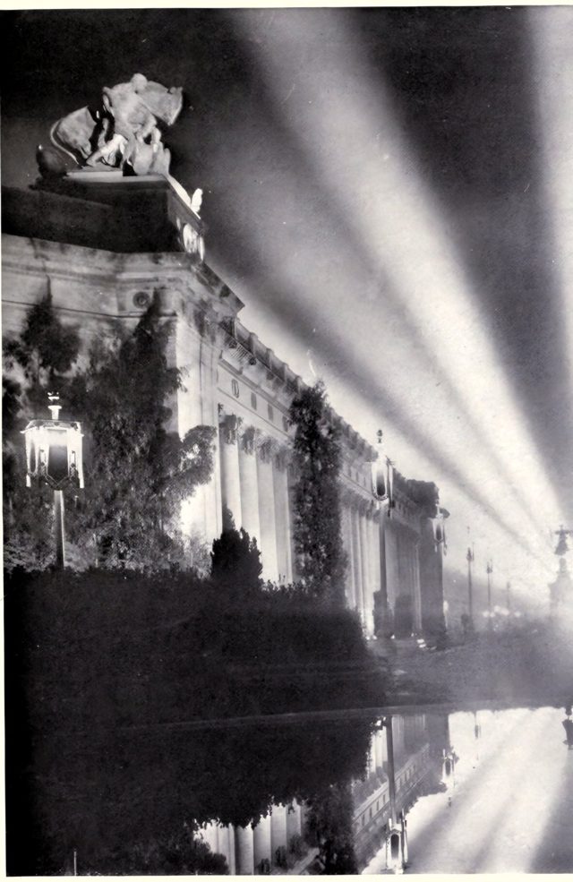 From the Court of the Four Seasons toward the Scintillator