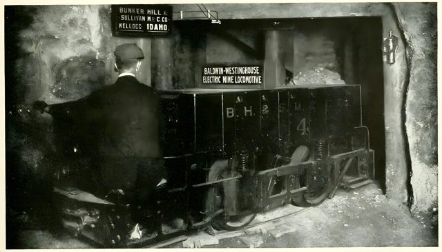 Down in the mine, Palace of Mines and Metallurgy
