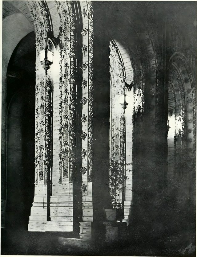 Cloister piers in the Court of Abundance