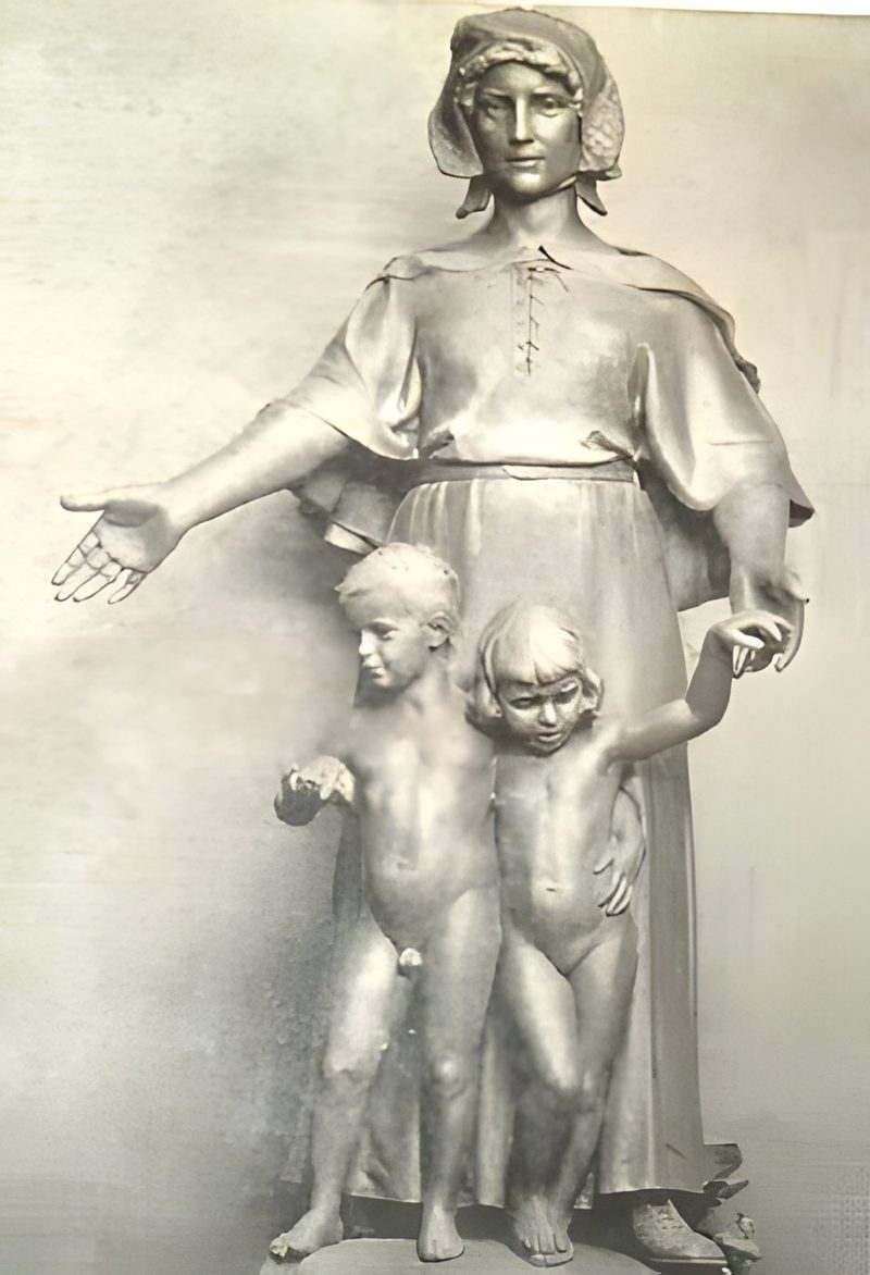 The Pioneer Mother Monument