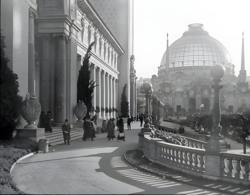 The Palace of Horticulture seen from the Court of Palms