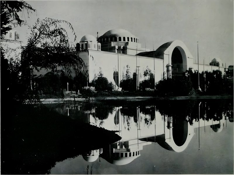 The west front, with the Half Dome of Philosophy