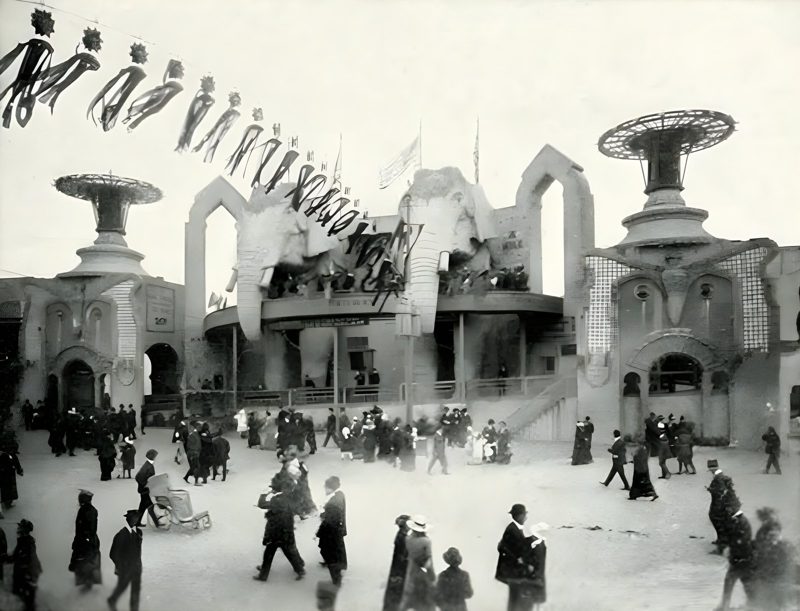 The entrance to Thompson's Scenic Railway, the first Zone concession to open